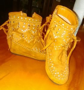 Moccasin boots(Girls)
